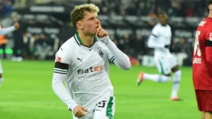 Kevin Diks Bersiap untuk Bergabung dengan Borussia Monchengladbach